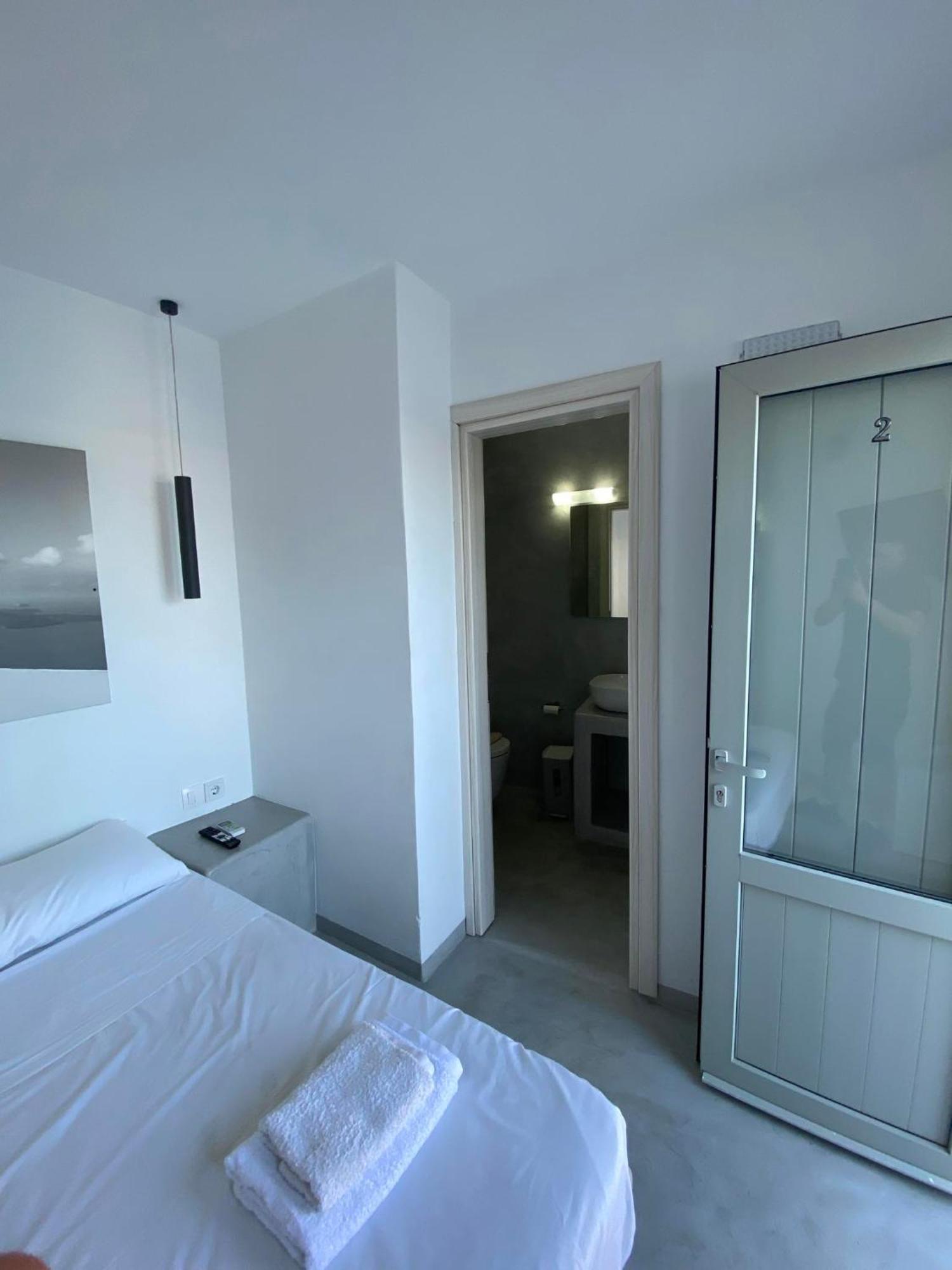 Fira Comfort Rooms エクステリア 写真