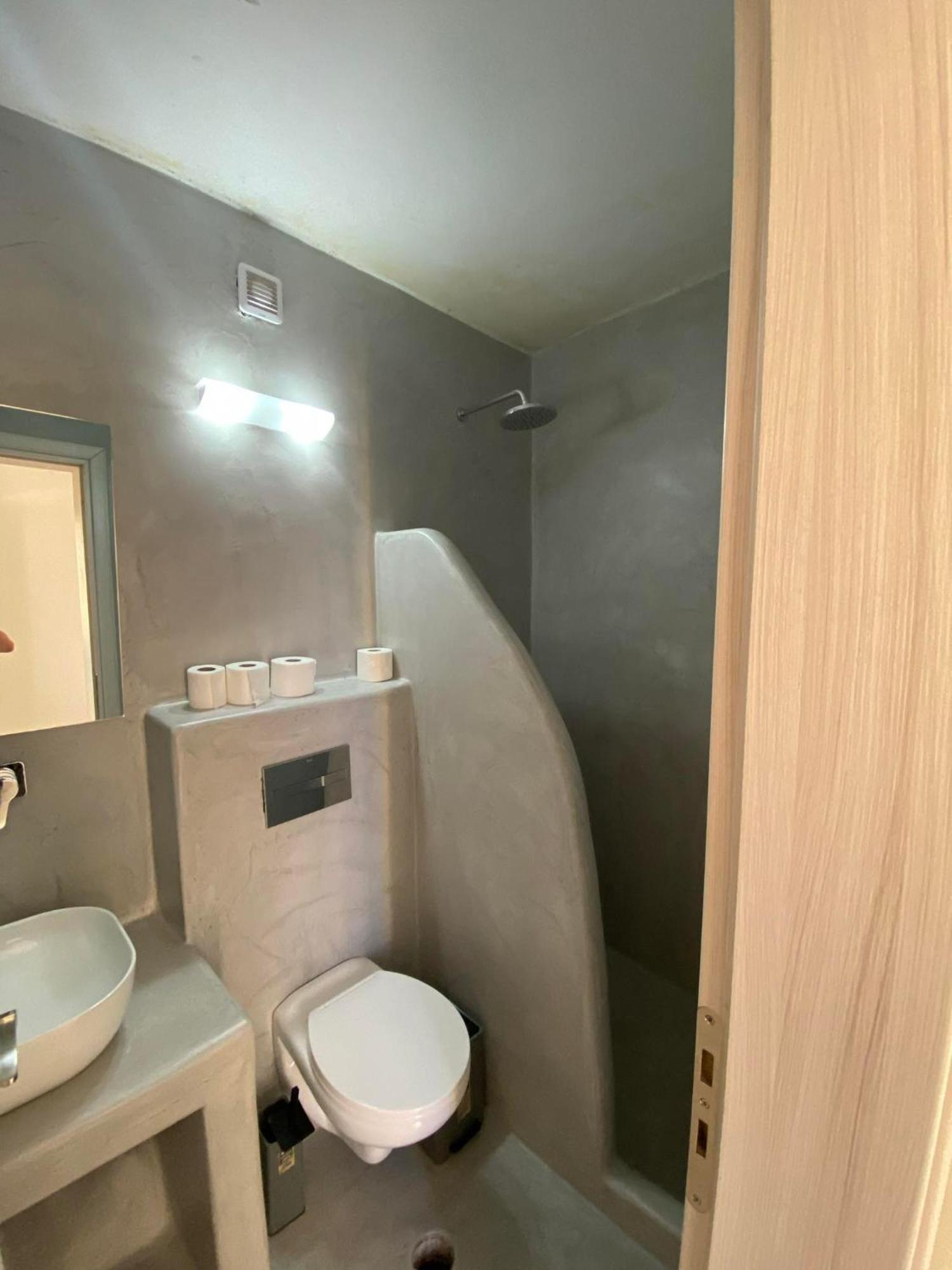 Fira Comfort Rooms エクステリア 写真