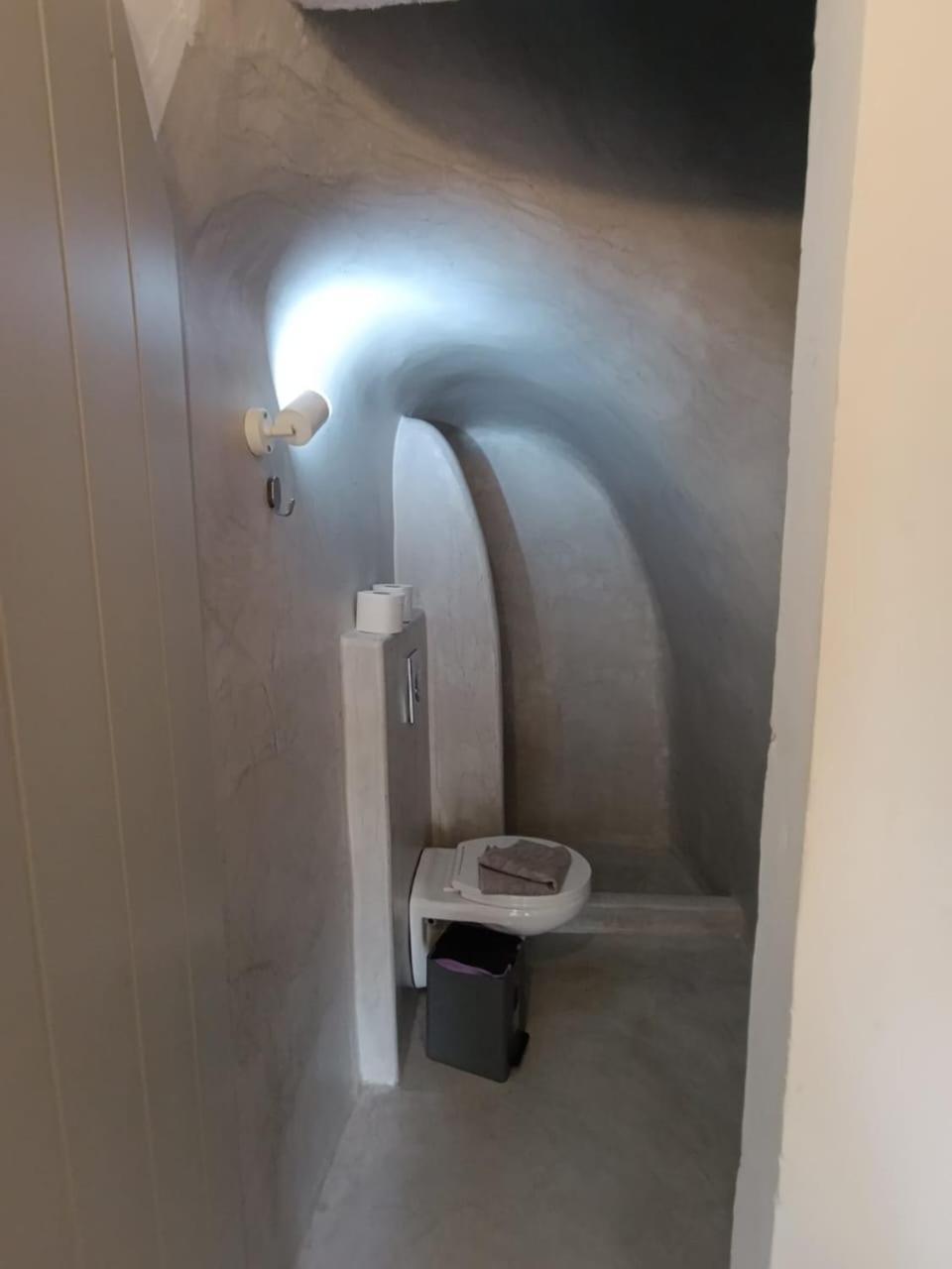 Fira Comfort Rooms エクステリア 写真